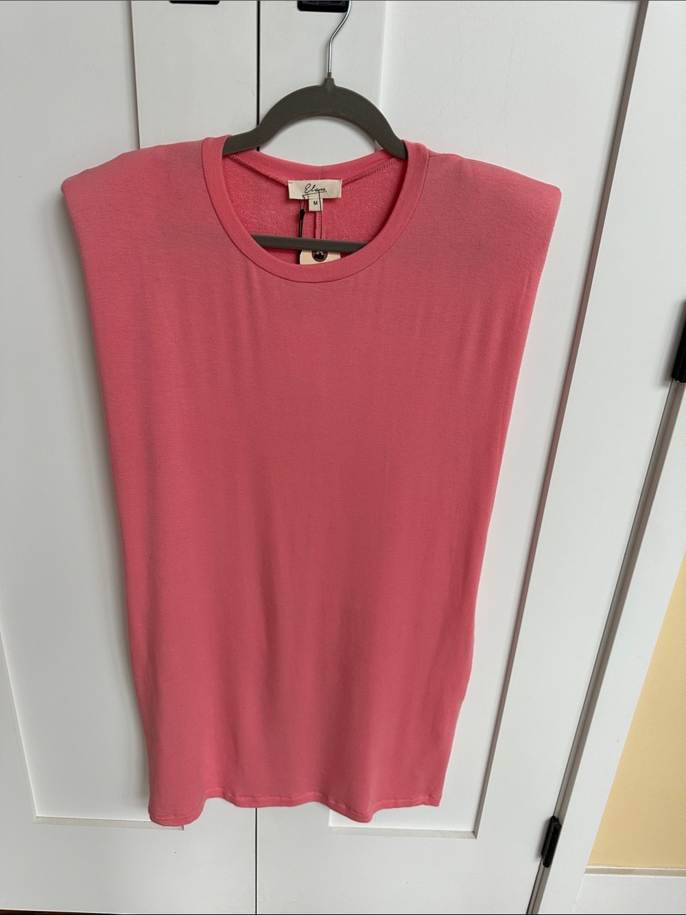 Elan Sleeveless Crewneck Dress in Coral Pink Size M